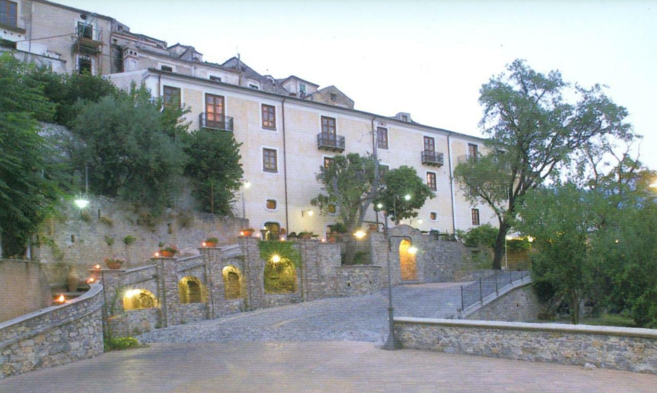 Villa San Domenico モラーノ・カーラブロ エクステリア 写真